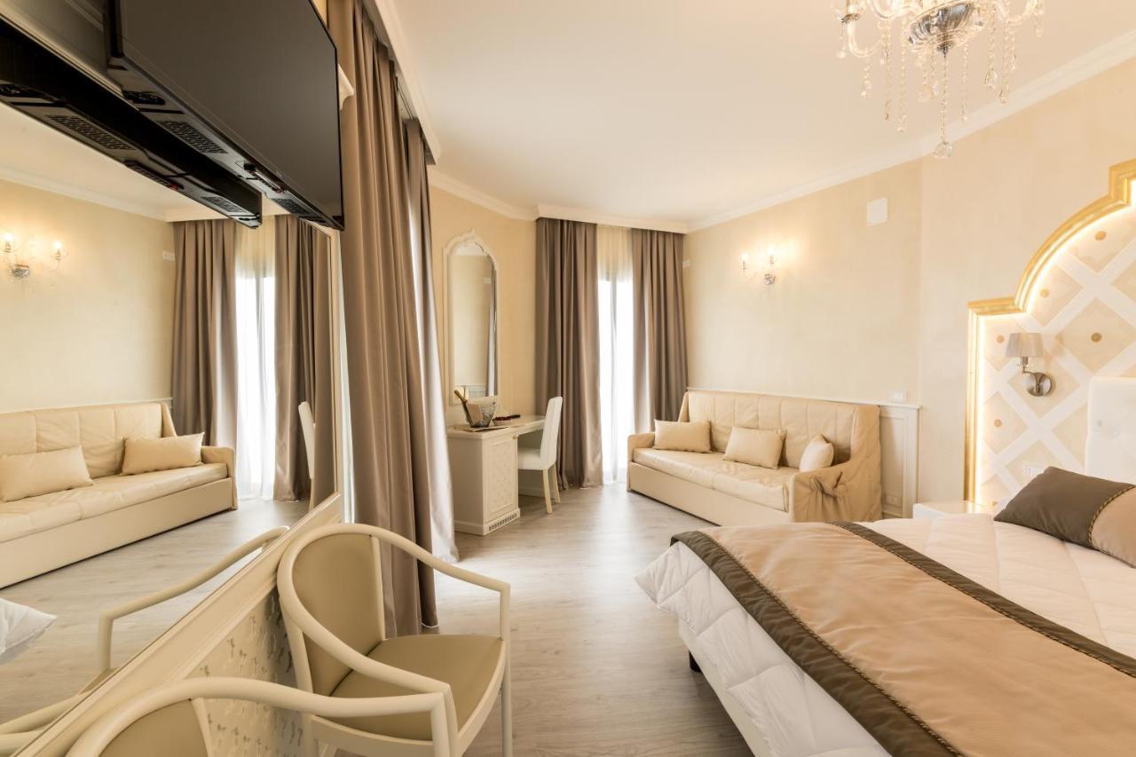 Luxor E Cairo The Beach Resort Lido di Jesolo Exterior foto