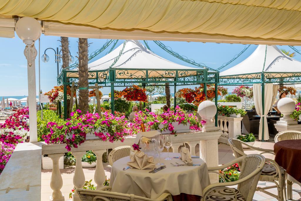Luxor E Cairo The Beach Resort Lido di Jesolo Exterior foto